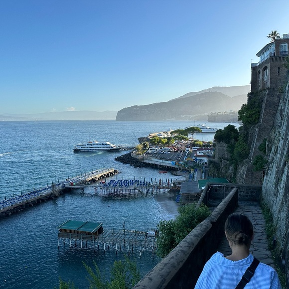 Meet your Posher, Nat - Picture 1 of 1